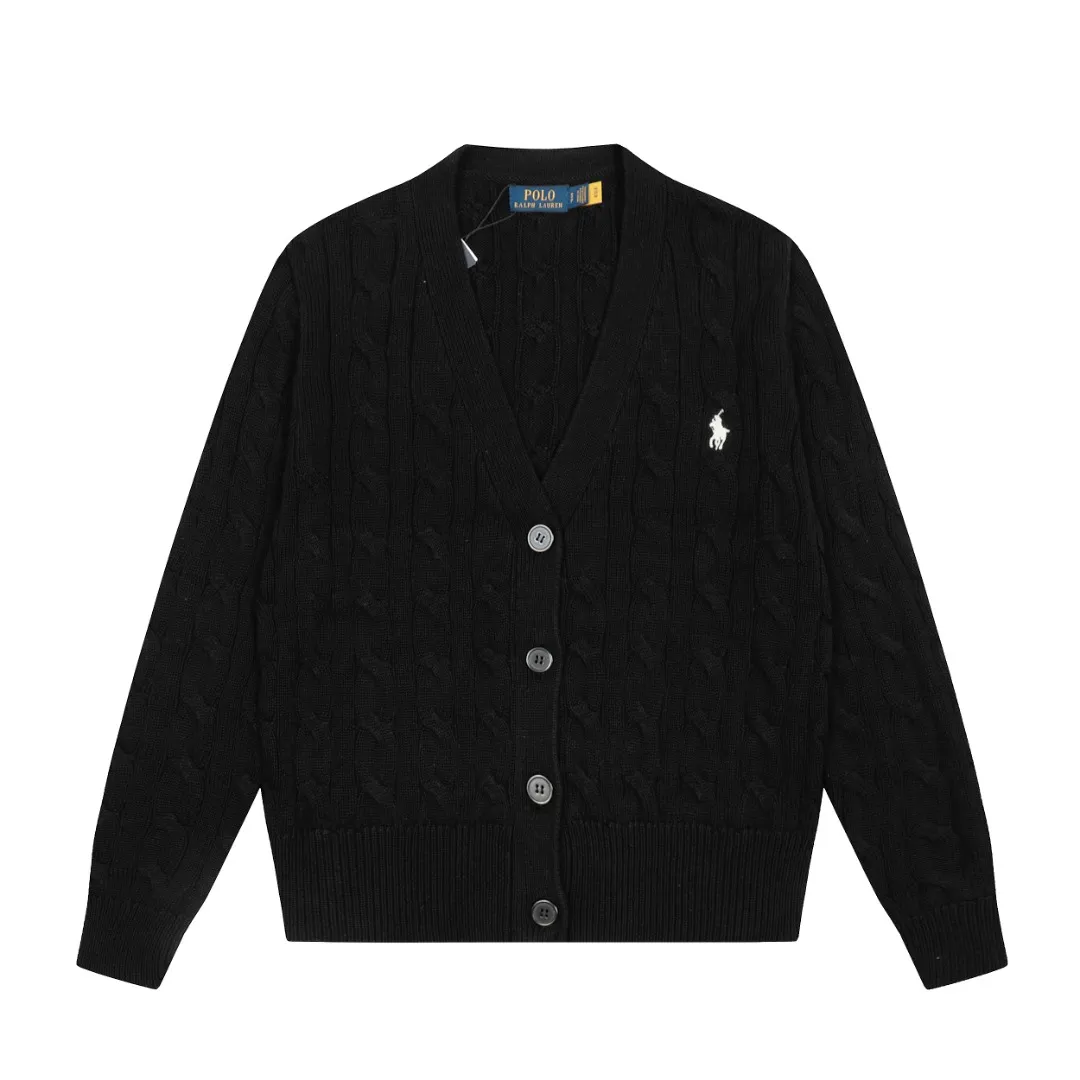 P250 Top quality" Style number: DS113# (not off the shelves all year round) [Ralph Lauren large V-neck solid color pony embroidered logo twist knitted cardigan] ✅Ralph Lauren classic basic versatile goddess style large V-neck knitted cardigan jacket ✅Main supply platform live broadcast Wholesale entities Replenish when out of stock Not off the shelves ✅ZP quality 1:1 version Scan the code to enter the GF website Counter quality ✅Detailed quality is the only one in Guangzhou Imported quality cotton yarn, focusing on high-end, cost-effective, good quality needless to say ✅The version is restored to the original order, the maximum size can be worn up to 160 pounds, loose, comfortable and stress-free ✅The upper body is simple and easy to match, ootd must-have style, good-looking clothes are never picky, a must-have in the goddess' wardrobe. Size: S-XL Color: Black White Gray Light Blue Khaki Pink Yellow Chinese Red Navy Blue White Label Navy Blue Red Label
